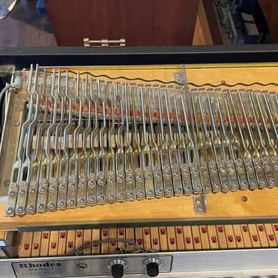 Rhodes Mark I Stage 73-Key Electric Piano 1976 - Black image 18