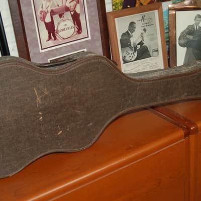 Conrad 4 Pickup Baritone Pro Setup Original Case 1966 Sunburst image 10