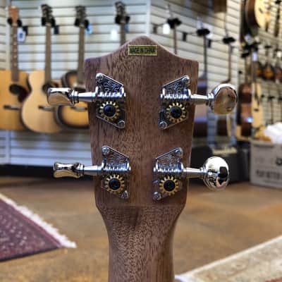 Lanikai OA-S Oak Soprano Ukulele w/Padded Gig Bag image 8