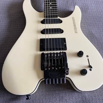 Steinberger GM4T 80s - TransTrem image 4