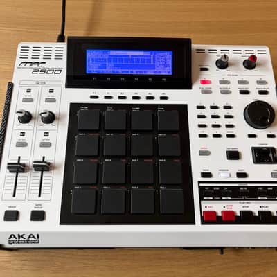Akai MPC2500 S.E. (Special Edition) image 6