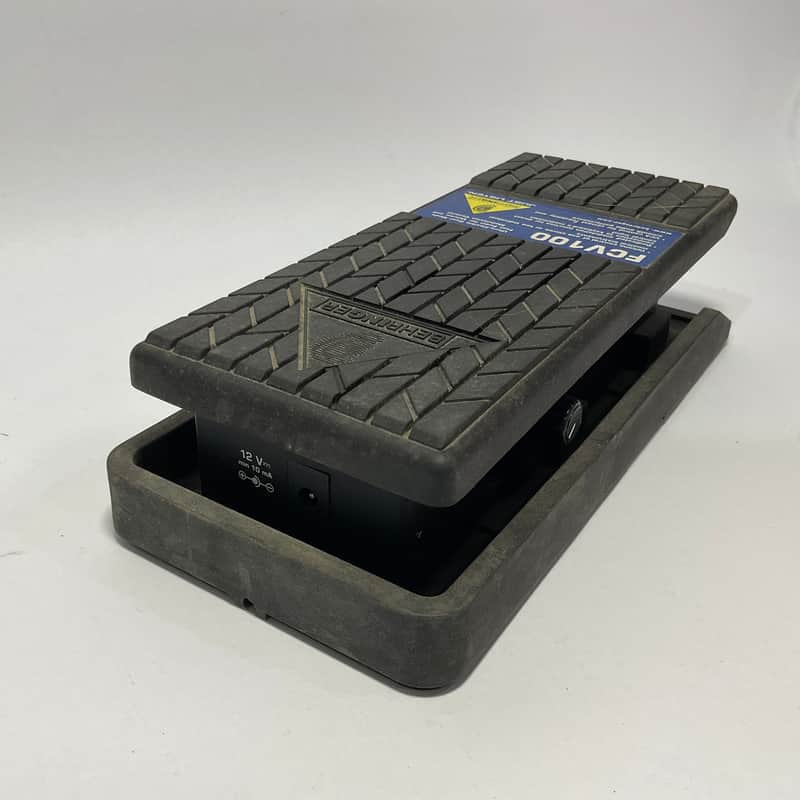 Behringer FCV100
