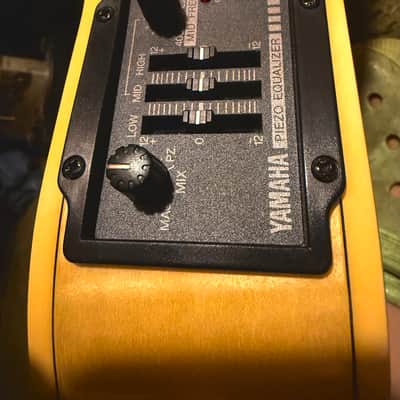 Yamaha AEX1500 Acoustic Electric Hybrid Jazz Guitar - Natural image 7