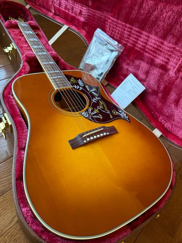 2026 Gibson Hummingbird Original - Heritage Cherry Sunburst