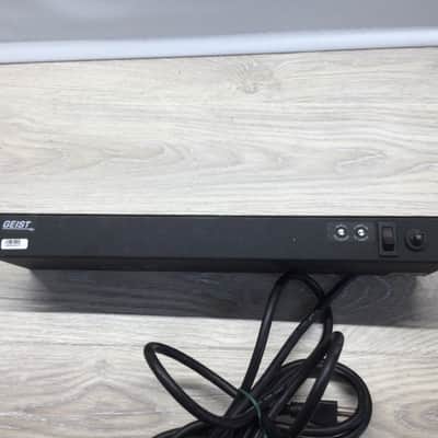 Geist 15 Amp 10 Plug Rack Mount Power Strip image 2