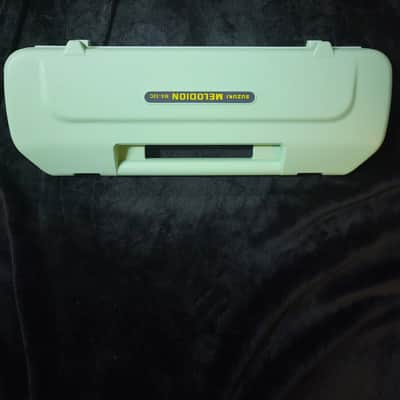 Suzuki Music MX-32C Alto Melodion with Case image 2