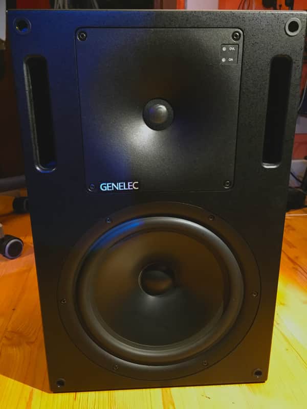 Genelec 1032A 10" Powered Nearfield Studio Monitor (Pair) 1992 - 2013 - Black image 1
