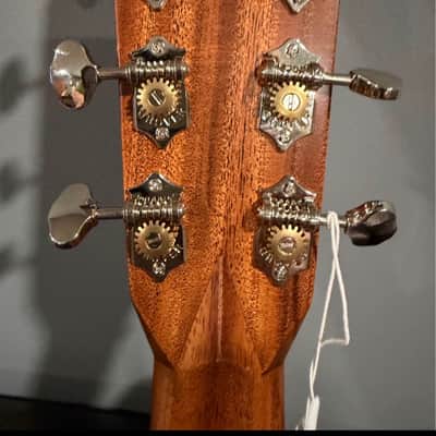 Martin D-28 2025 - Amberburst image 6