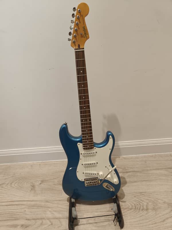 Squier Classic Vibe '60s Stratocaster with Laurel Fretboard