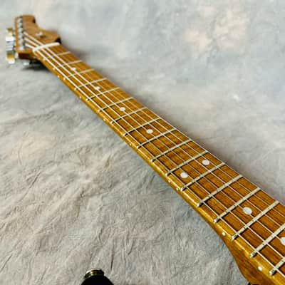 G&L Custom Shop Legacy 2023 - Lake Placid Blue Burst image 17
