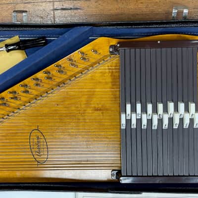 Vintage Silvertone Autoharp by Oscar Schmidt 60's-70's 15 chord, with case, tuning wrench and book image 1