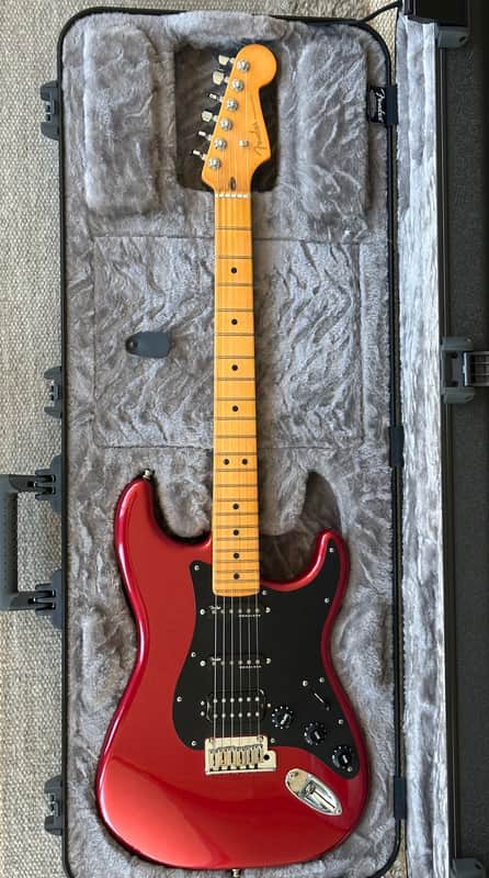 Fender American Ultra II Stratocaster HSS with Maple Fretboard 2024 - Present - Sinister Red image 1