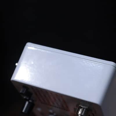 Electro-Harmonix Grand Canyon Delay & Looper 12-Effect Types Effect Pedal image 8