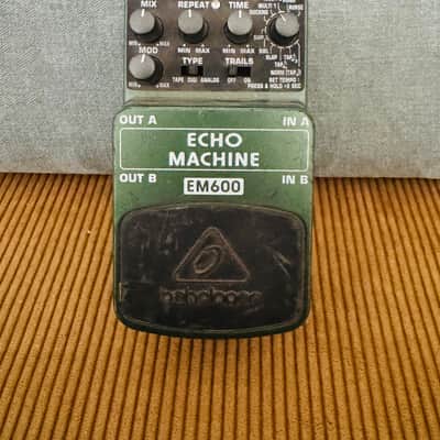 Behringer EM600 Echo Machine Pedal 2010s - Standard image 1
