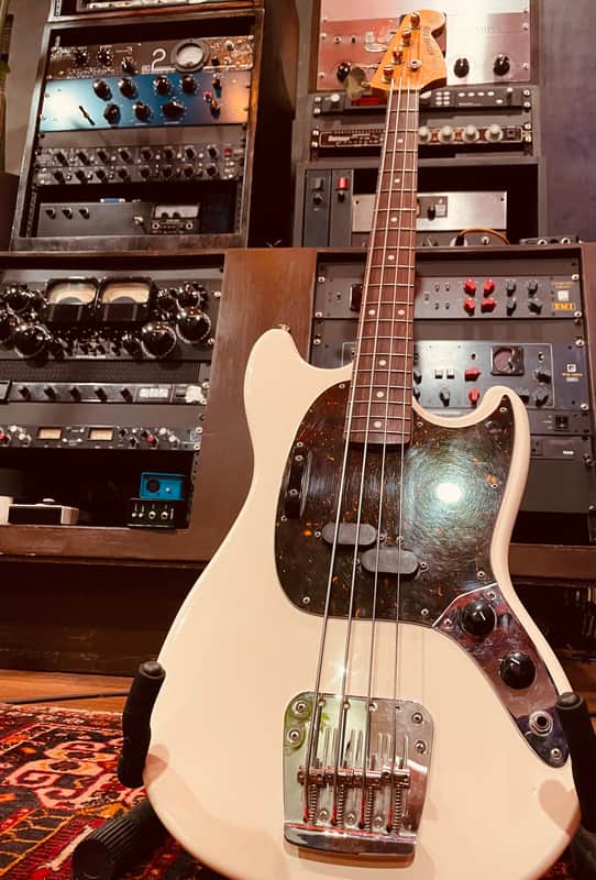 Fender Mustang Bass MIJ 2008-2010 - White image 1