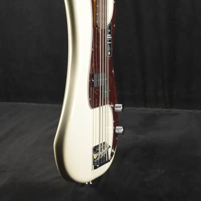 Fender American Professional II Precision Bass V Rosewood Fingerboard Olympic White image 5