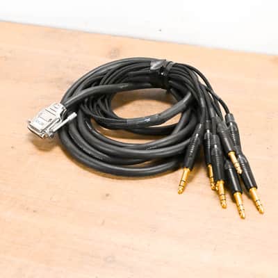 Mogami 2932 DB25 Male to (8) 1/4" TRS Male Breakout Cable - 15' CG011PK