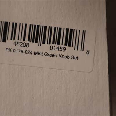 Allparts PK 0178-024 Complete Knob Set For Strat (5 pcs) Mint Green image 2