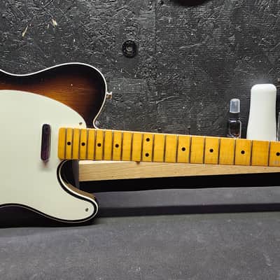 Fender Custom Shop Limited '50s Journeyman Relic Telecaster 2022 - 2 color sunburst image 3