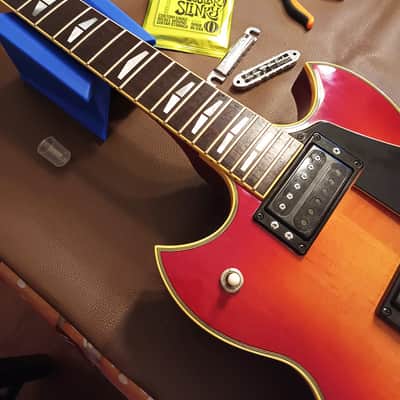 Yamaha SG 700 1978 - Sunburst image 19