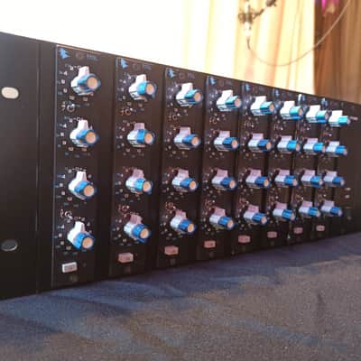 API 550 (Rack with 8 units) image 2