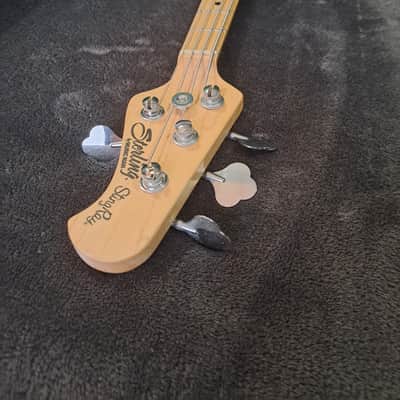 sterling stingray short scale image 6