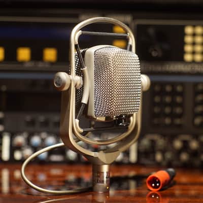 vintage AKG D 25 image 4