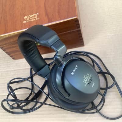 Sony MDR-CD550 Vintage Headphones Digital Reference monitor MDR CD 550 with original box image 6
