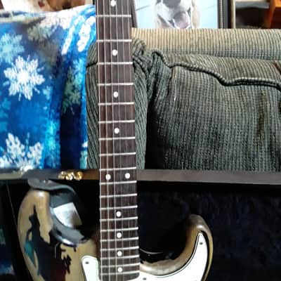 Fender Custom Shop Rory Gallagher Tribute Stratocaster 2004 - Present - 3-Color Sunburst image 3