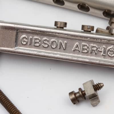 Gibson® aged Nickel Vintage Shaped Nonwire ABR-1 with Area59' Softbrass Kit image 3