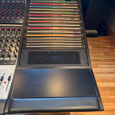 Rupert Neve Designs 5088 Shelford 32-Channel Discrete Recording / Mixing Console 2016 - Present - Shelford Blue image 18