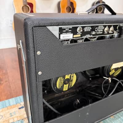 Fender '65 Twin Reverb Reissue 85-Watt 2x12" Guitar Combo 1991 - Present - Black image 4