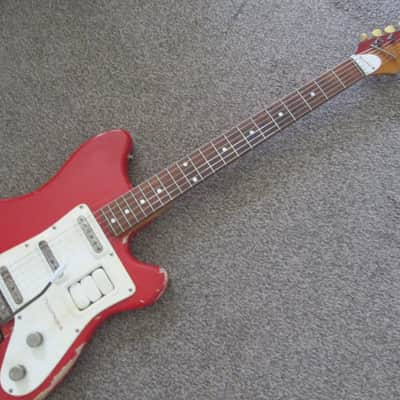 Futurama model III electric  guitar late 50's/early 60's red image 4