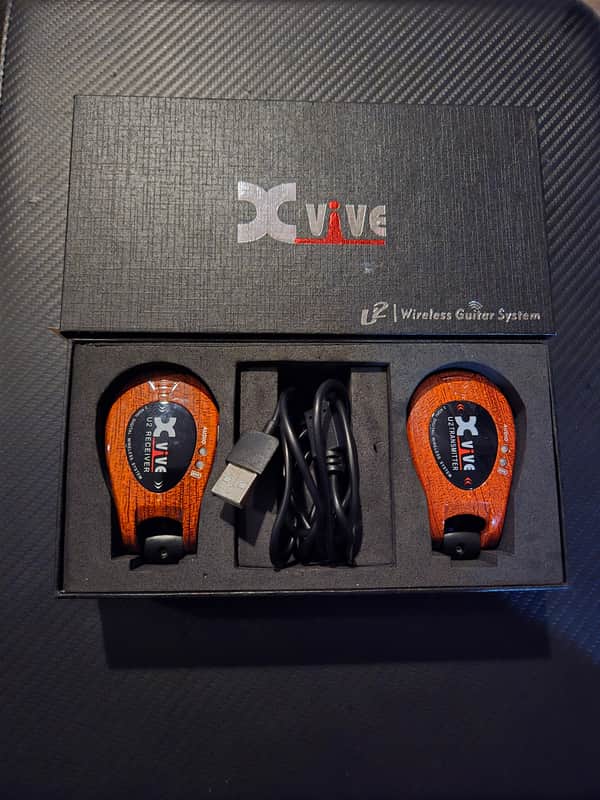 Xvive U2 Wireless Guitar System 2010s - Wooden image 1