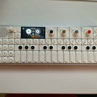 Teenage Engineering OP-1 Field Portable Synthesizer Workstation 2022 - Present - White image 4