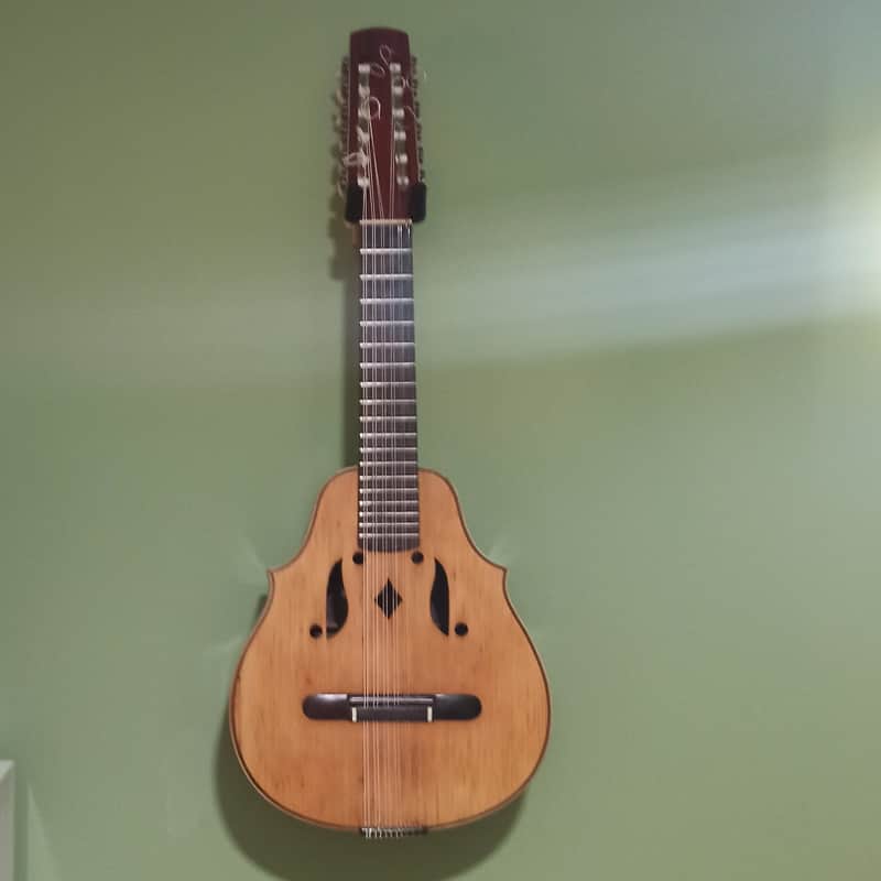 Salvador Ibáñez-Hijos. Old guitar. Bandurria. Laúd. Mandolina image 1
