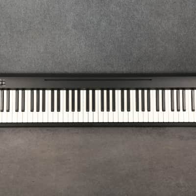 Roland FP-10 88 Key Digital Piano - Pedal - 2nd Hand image 2