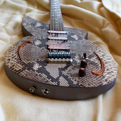 Build to Order GB Liuteria Boutique  Plié 6 string python edition for GIANLUCA GRIGNANI image 9