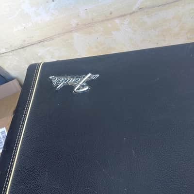 Fender Bass Hard Case Tail Logo 1966 / 1971 - Black image 2