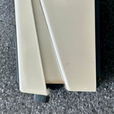 Boss DD-6 Digital Delay Pedal - White image 6