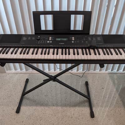 Yamaha PSR-EW310 76-Key Portable Keyboard 2020 - Present - Black
