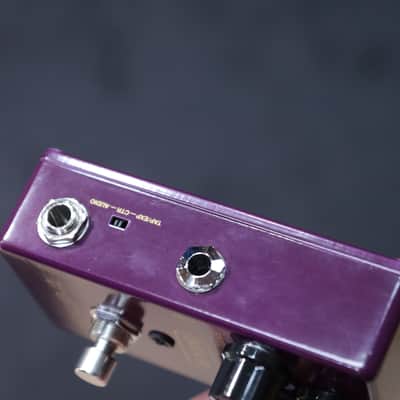 MXR M305 Tremolo Six Well-Crafted Waveforms Full Range Tremolo Effect Pedal image 11