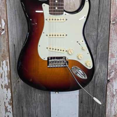 Fender American Professional Stratocaster with Rosewood Fretboard 2017 -Sunburst image 2