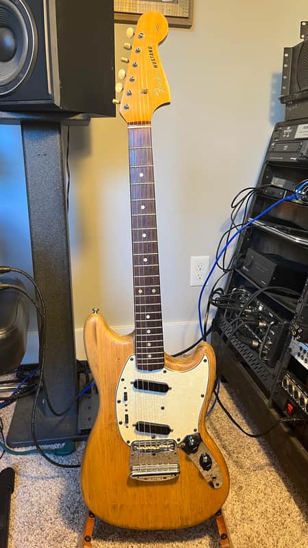 Fender Mustang (1964 - 1969) | Reverb