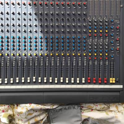 Soundcraft Delta 200 16 CH - modified / Jim Williams Late 80s / early 90s - Dark Grey image 1