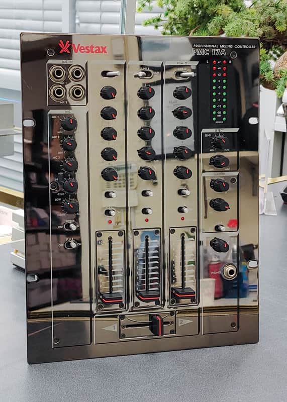 Vestax PMC-17A 3-Channel Analog DJ Mixer | Reverb Canada
