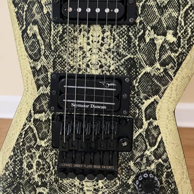 Rare Dean Dimebag Stealth Snakeskin Electric Guitar w/ Hardshell Case – Discontinued / Hard to Find image 3