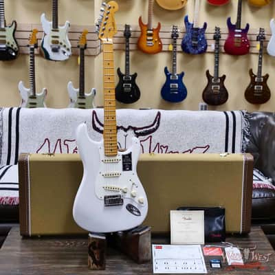 Fender American Ultra Luxe Vintage '50s Stratocaster Ash Body  Maple Fingerboard White Blonde 8.1 lbs image 6