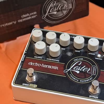 Electro-Harmonix Lester G Deluxe Rotary Speaker 2015 - Present - Black / Brown image 1