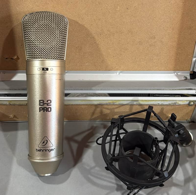 Behringer B-2 Pro Multipattern Large Diaphragm Condenser Microphone 2001 - Present - Standard image 1